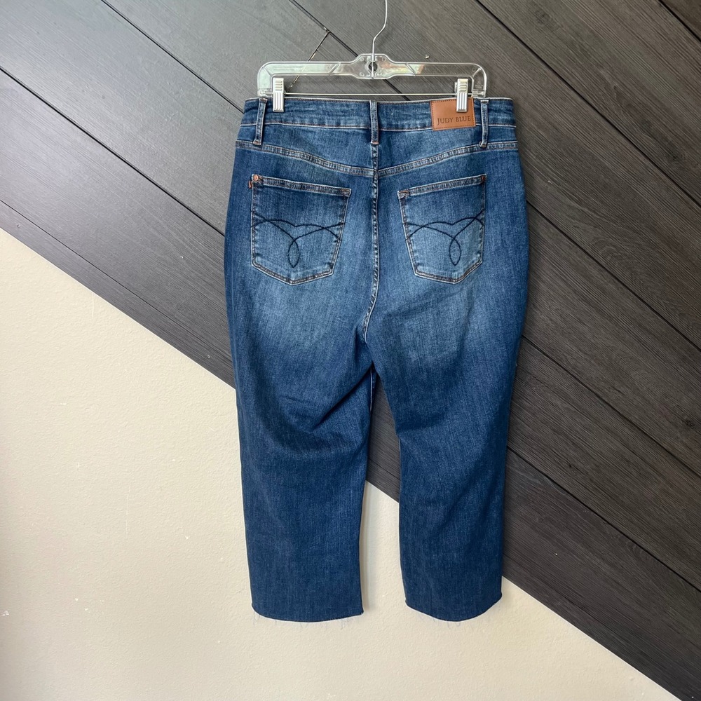 Judy Blue Wide Crop High Rise Raw Hem Cropped Jeans Women's 16W Denim NWOT - Picture 3 of 6